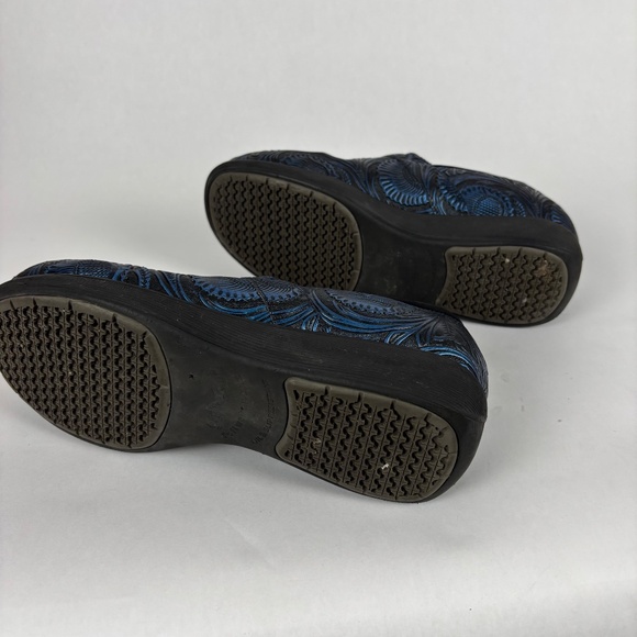Softwalk Black, Blue Floral Clogs Oil/Slip Resistant - Picture 6 of 8